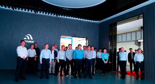 市人大常委會主任孔令俊一行蒞臨邁安德視察指導(dǎo)