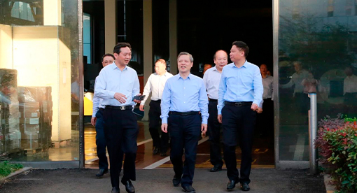 市人大常委會主任孔令俊一行蒞臨邁安德視察指導(dǎo)